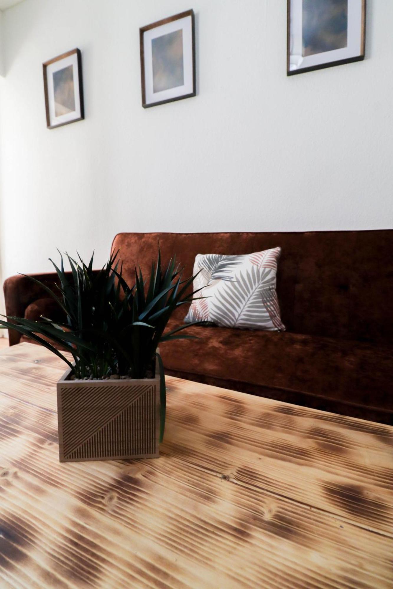 Prime 4-Bedroom House In The Heart Of The City Apartment