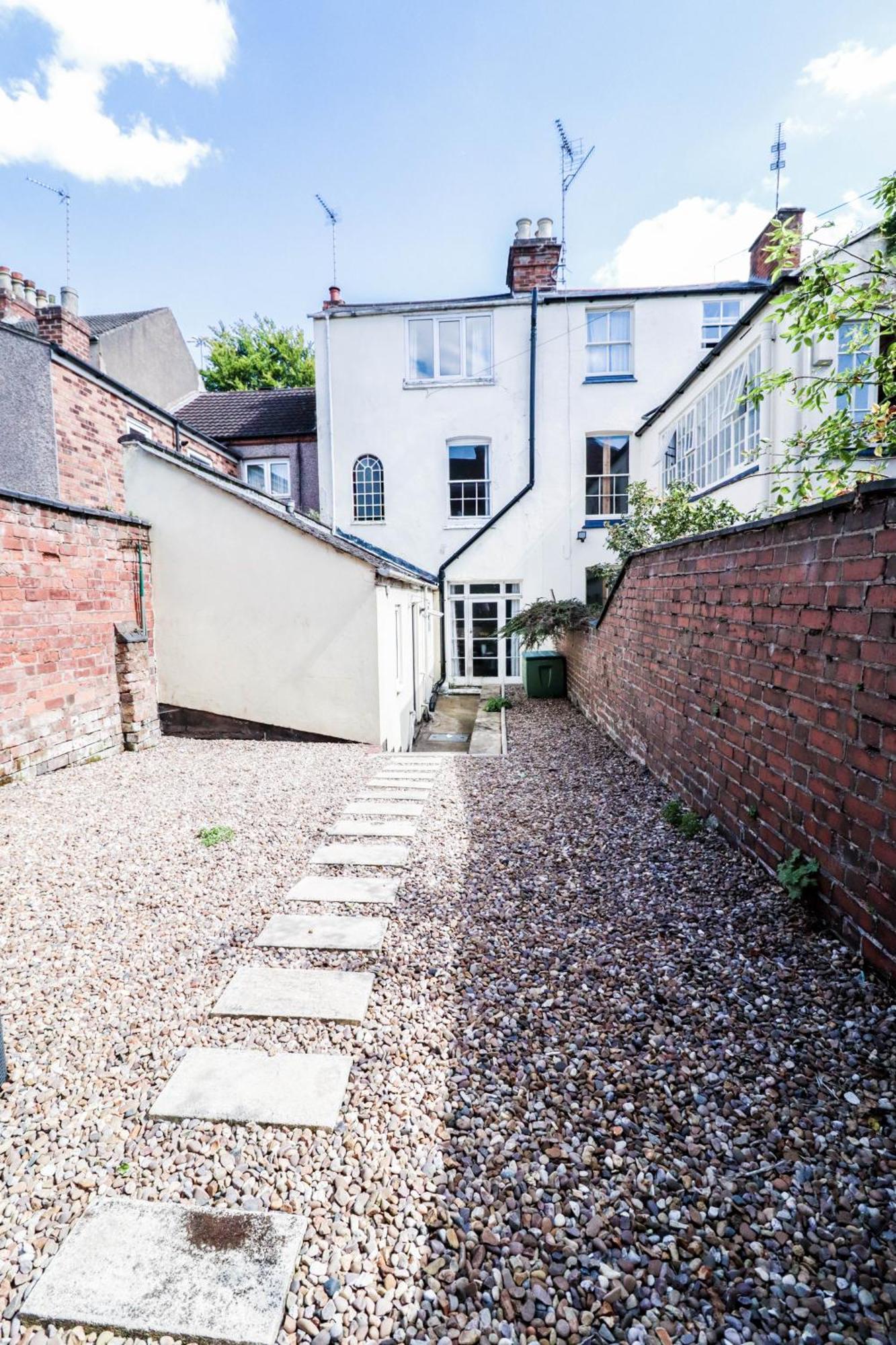Prime 4-bedroom House In The Heart Of The Apartamento Coventry