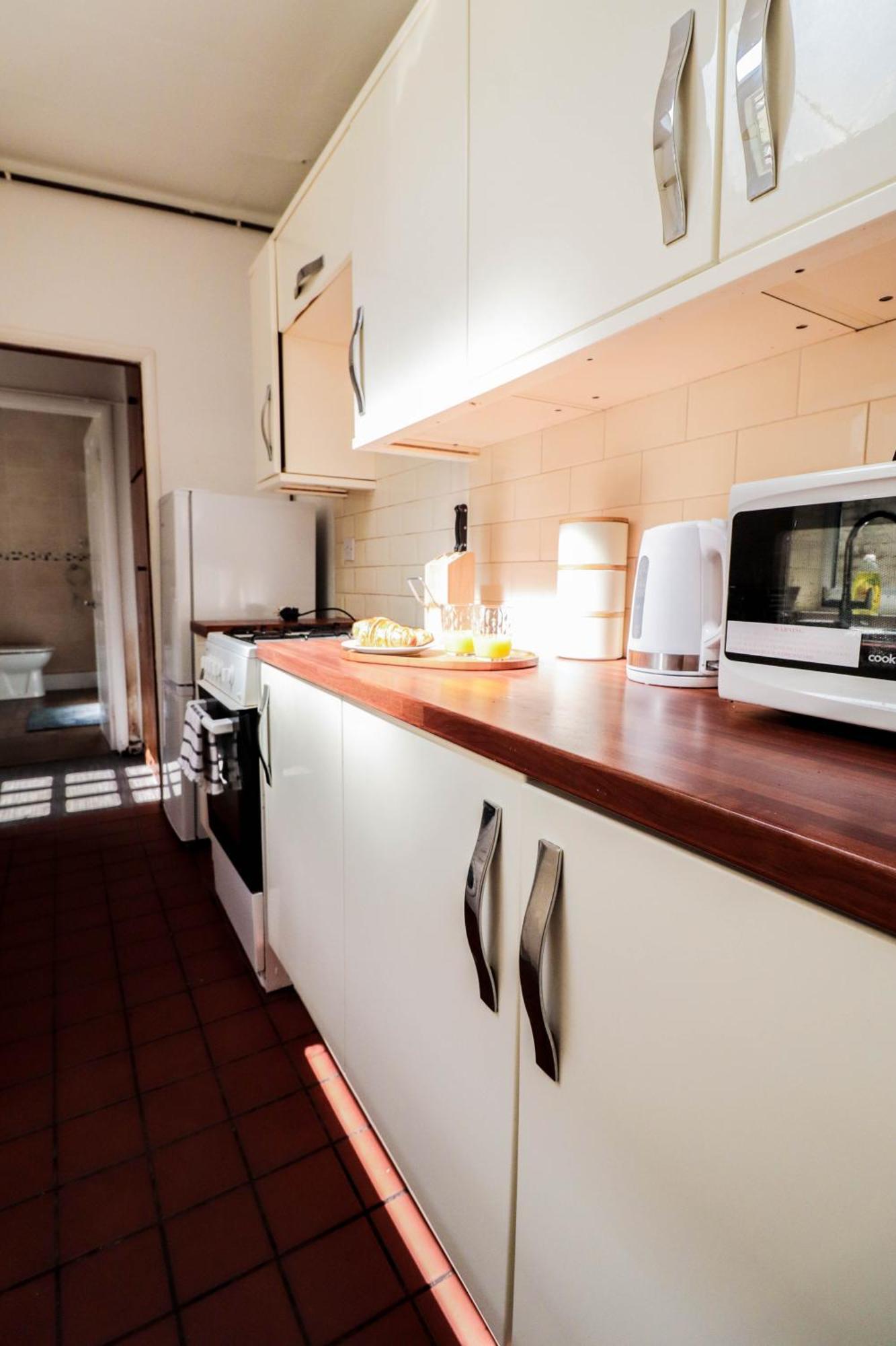 Prime 4-bedroom House In The Heart Of The * Coventry